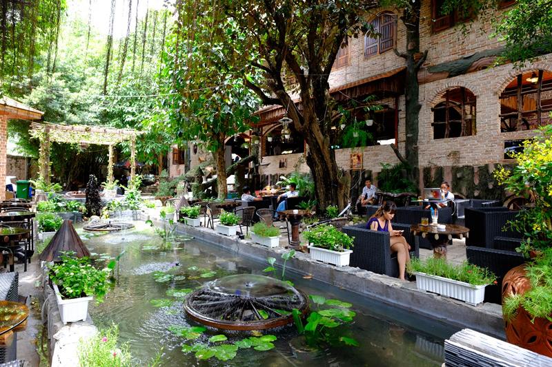 Thiết kế quán cafe sân vườn hồ cá koi tại Đồng Hới Quảng Bình